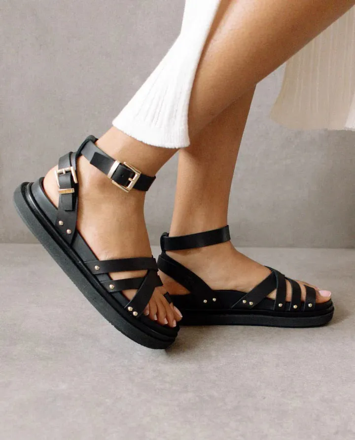 BUCKLE UP SANDAL