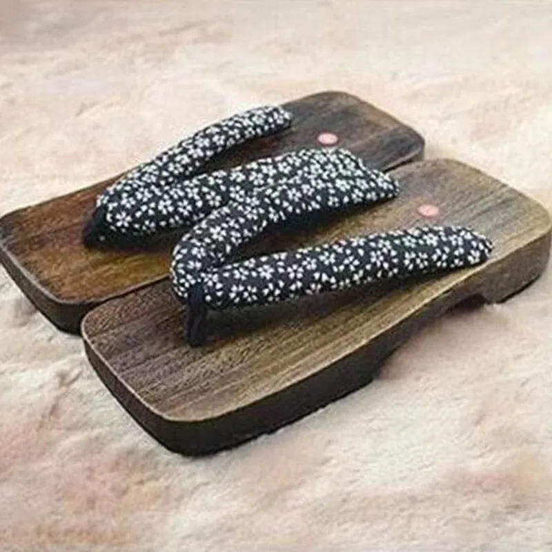 Flat-Floor Japanese Wooden Sandals