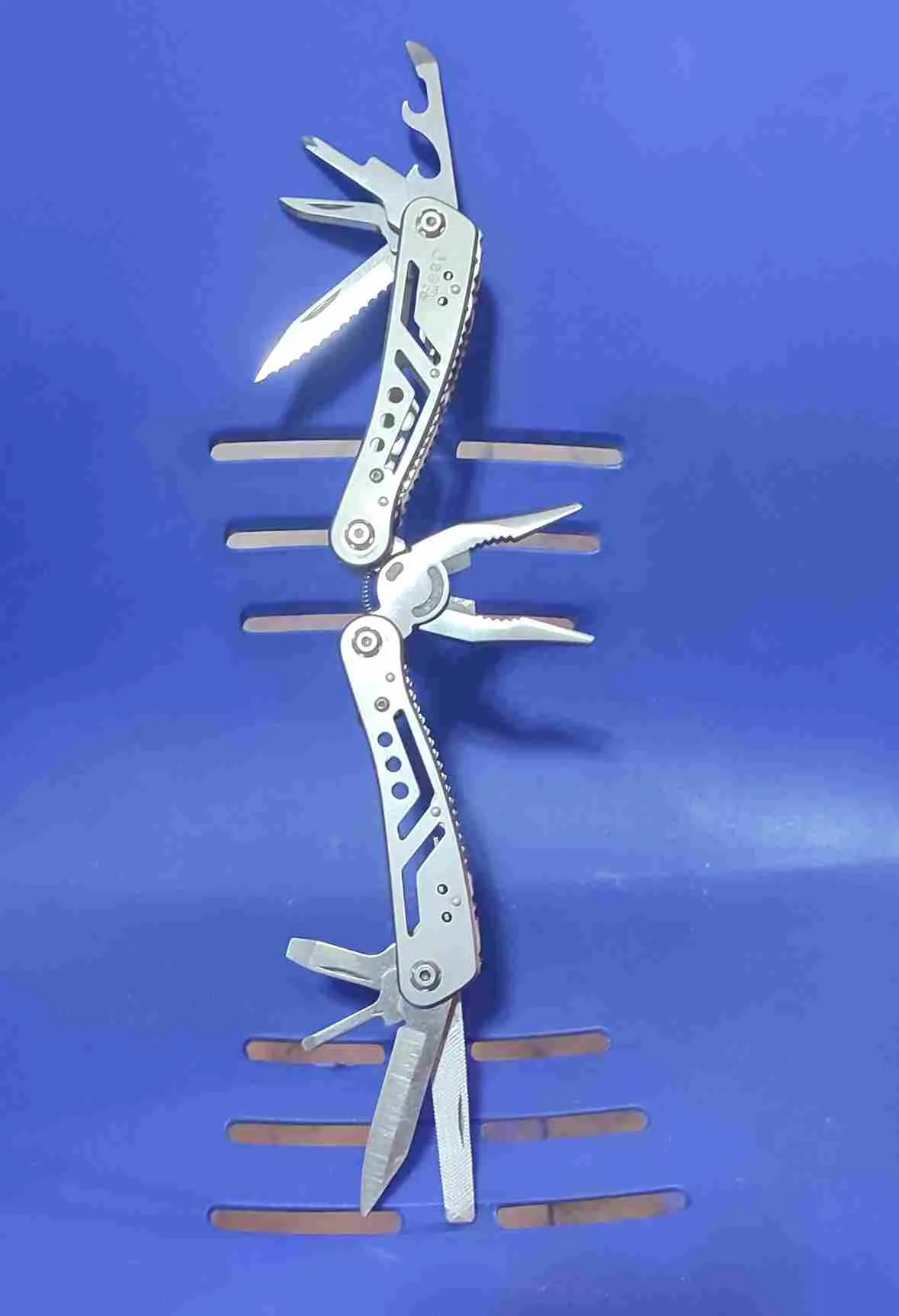 JEEP Multi-Tool Foldable Pliers 24 in 1