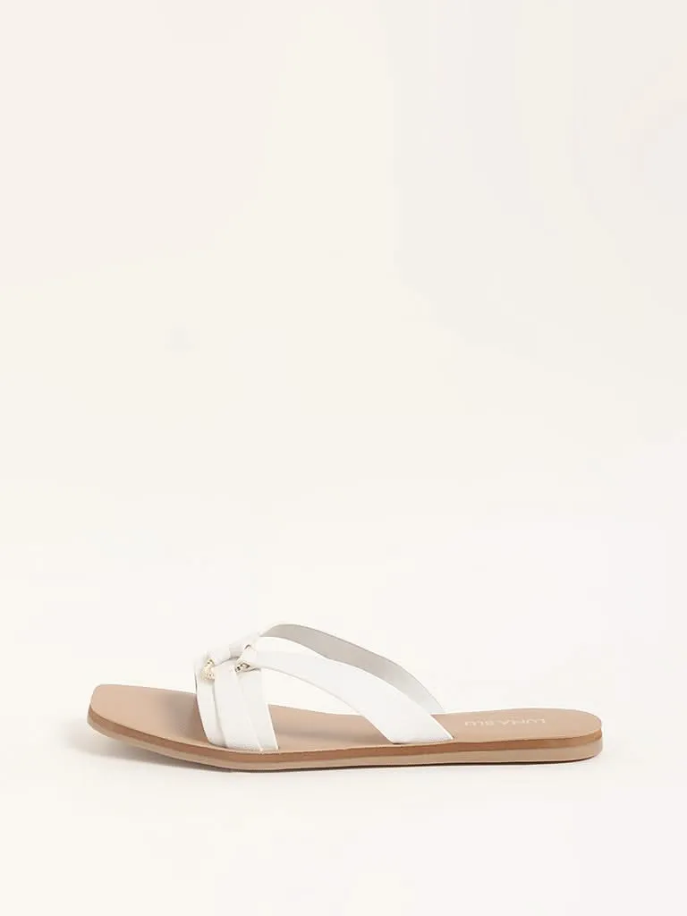 LUNA BLU White V Strap Sandals