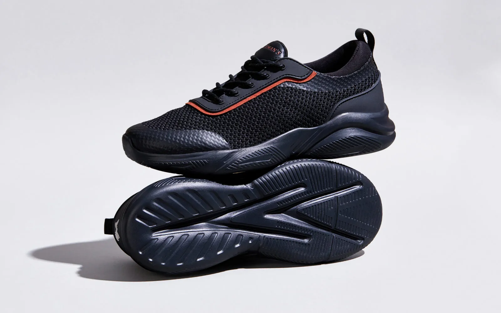 Max Hybrid Sneakers : Black