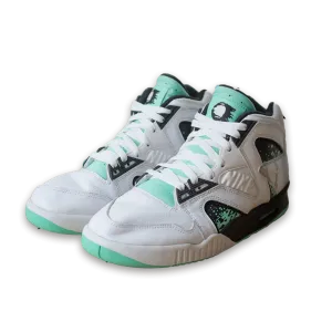 Nike Air Tech Challenge Hybrid QS US 8.5